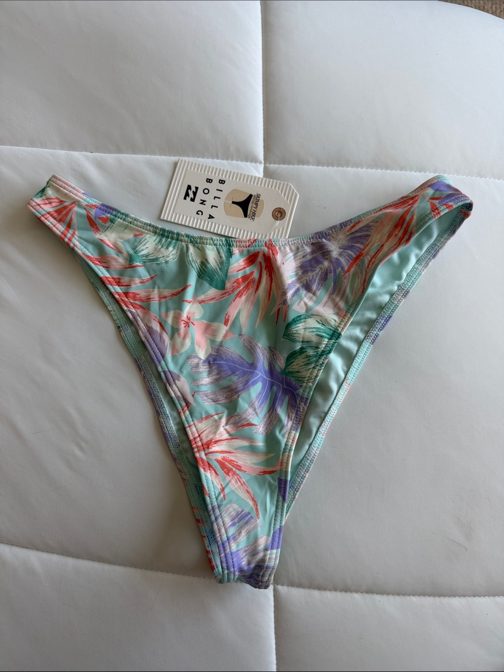 NWT Billabong Bikini Bottoms